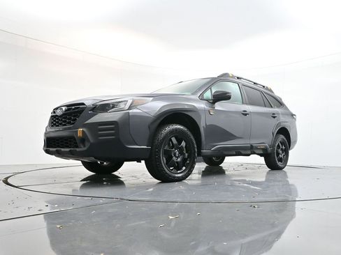 Used 2022 Subaru Outback Wilderness image 28