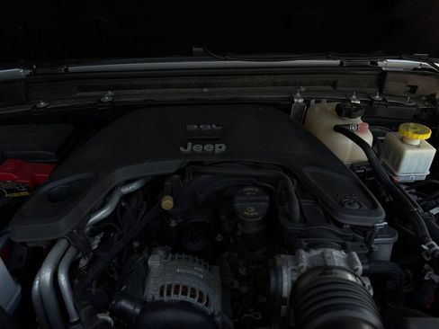 Used 2020 Jeep Gladiator Rubicon AWD/4WD image 12