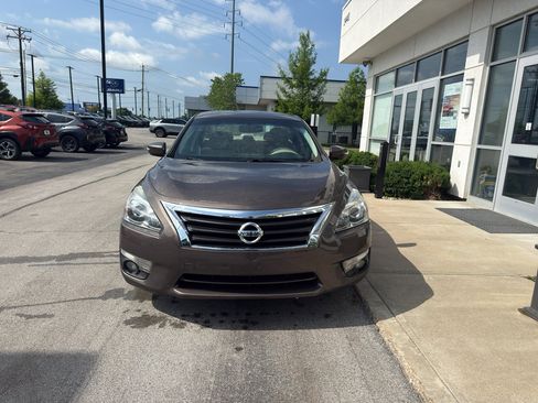 Used 2015 Nissan Altima 2.5 SL w/ Technology Package FWD image 8