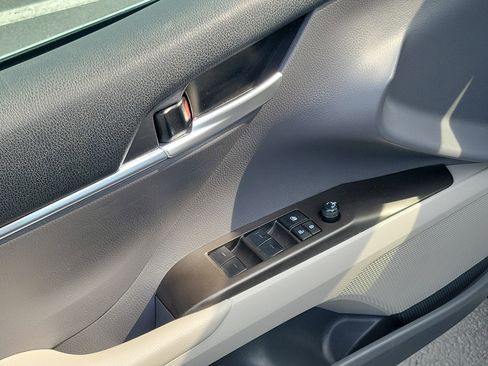 Certified 2024 Toyota Camry SE FWD image 17