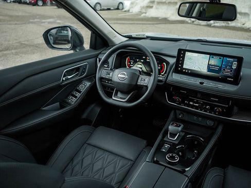 New 2026 Nissan Rogue Platinum image 15