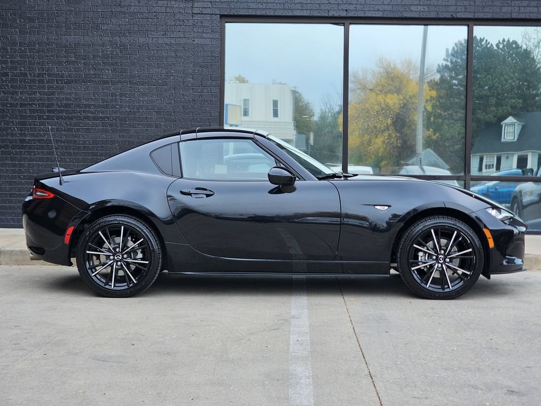 Used 2025 MAZDA MX-5 Miata RF Grand Touring RWD image 9