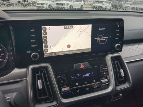 Certified 2023 Kia Sorento S image 17