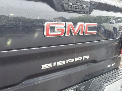 Used 2022 GMC Sierra 1500 SLT w/ SLT Premium Plus Package AWD/4WD image 6