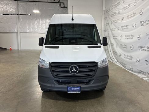 New 2025 Mercedes-Benz Sprinter 2500 image 3