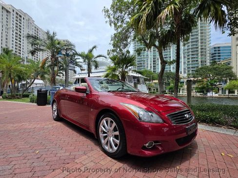 Used 2014 INFINITI Q60 Convertible w/ Premium Package RWD image 18