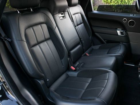 Used 2020 Land Rover Range Rover Sport HST image 22