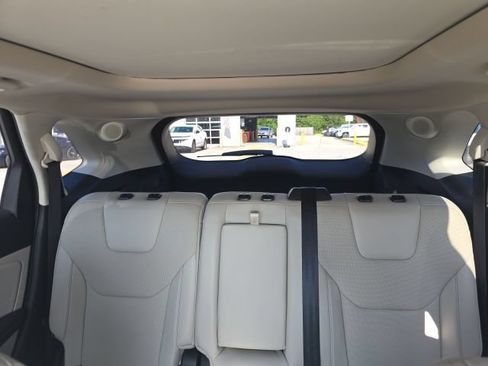 Used 2019 Ford Edge Titanium w/ Equipment Group 301A FWD image 11