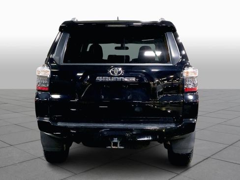 Used 2016 Toyota 4Runner SR5 image 5
