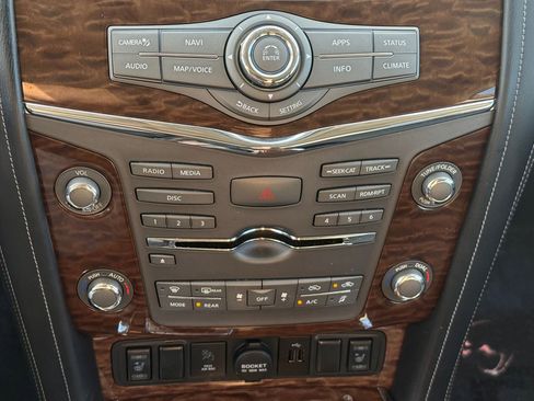 Used 2018 Nissan Armada SL w/ Premium Package image 18