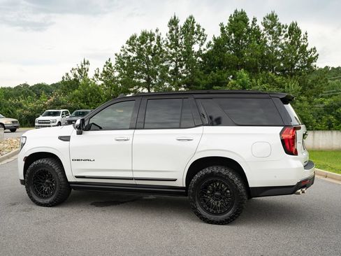 Used 2024 GMC Yukon Denali Ultimate AWD/4WD image 14