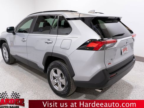 Used 2022 Toyota RAV4 LE image 3