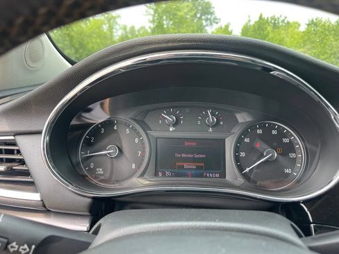 Used 2019 Buick Encore Preferred FWD image 9