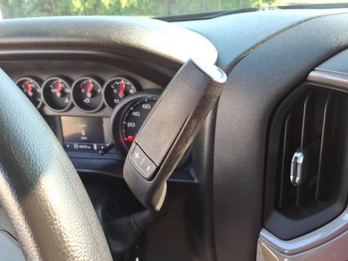 Used 2020 Chevrolet Silverado 1500 Custom Trail Boss w/ Custom Convenience Package AWD/4WD image 23