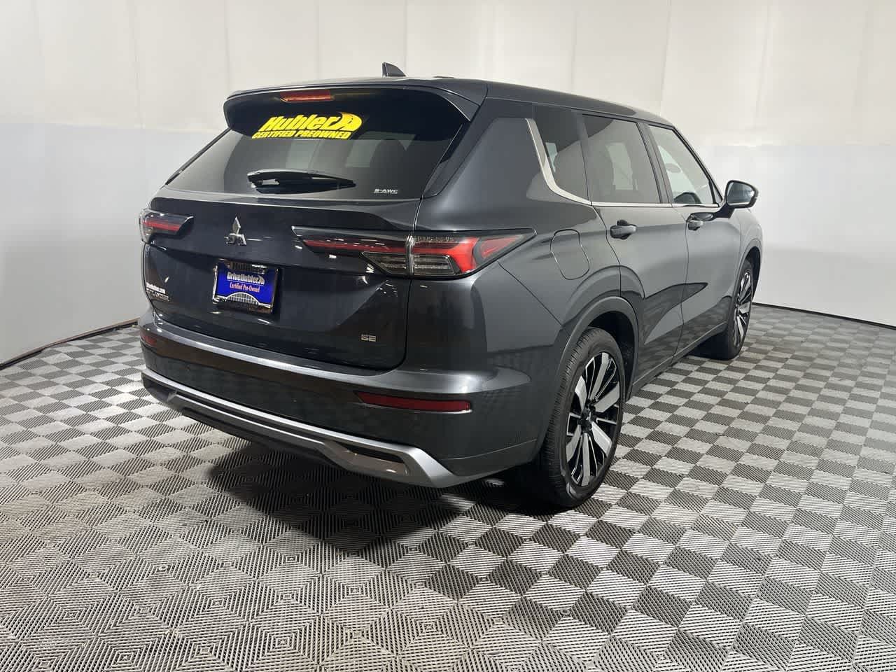 Used 2025 Mitsubishi Outlander SE AWD/4WD image 8