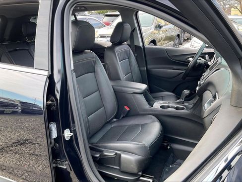 Used 2020 Chevrolet Equinox LT w/ Sport Edition image 7
