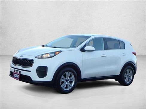 Used 2017 Kia Sportage LX image 6