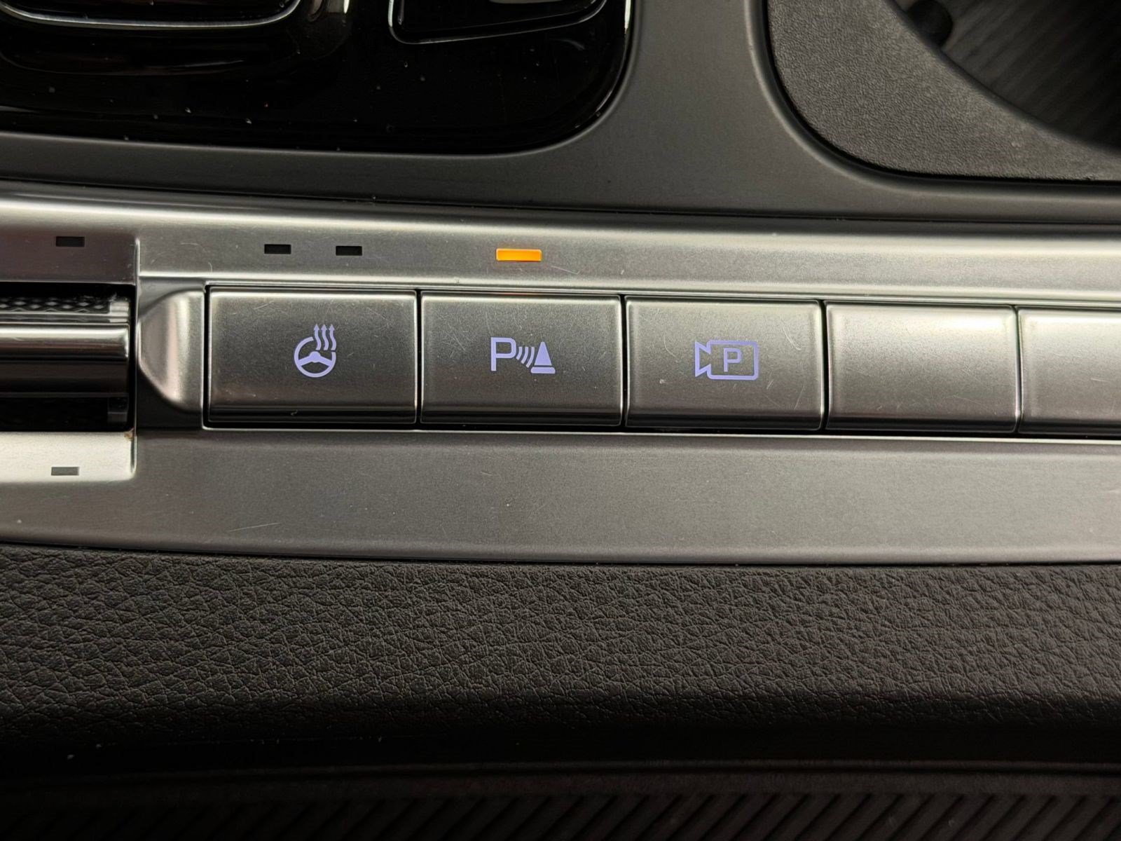 Used 2025 Kia Carnival SX Prestige FWD image 22