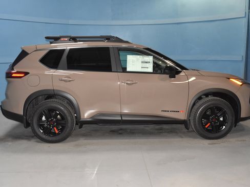 New 2026 Nissan Rogue SV w/ Rock Creek Premium Package AWD/4WD image 21
