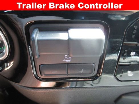 Used 2024 Chevrolet Silverado 3500 High Country w/ Technology Package AWD/4WD image 20