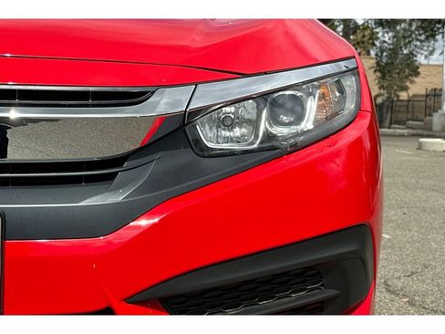 Used 2018 Honda Civic EX image 51