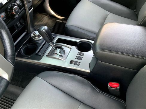 Used 2020 Toyota 4Runner SR5 Premium image 15