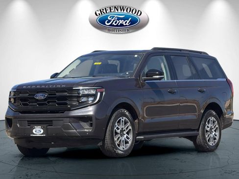 Certified 2025 Ford Expedition Active AWD/4WD image 8