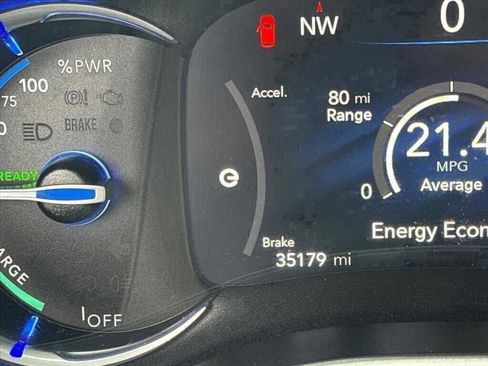 Used 2023 Chrysler Pacifica Touring-L w/ Uconnect Theater Family Group image 21