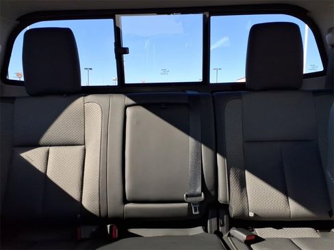 Used 2021 Nissan Titan S w/ S Utility Package image 13