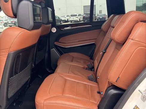 Used 2017 Mercedes-Benz GLS 550 4MATIC image 24