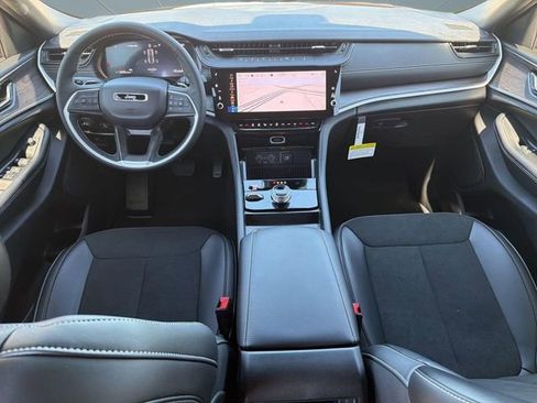 New 2026 Jeep Grand Cherokee Laredo image 16