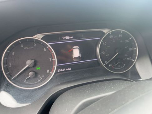 Used 2025 Nissan Rogue SV image 10