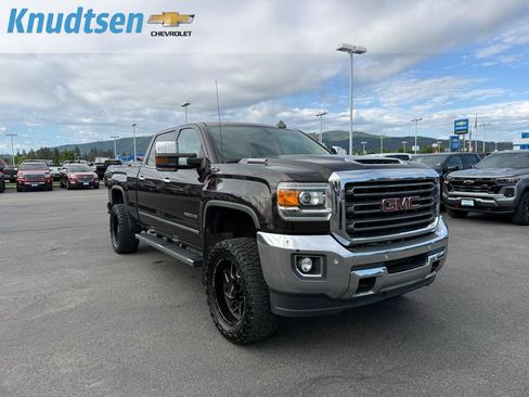 Used 2018 GMC Sierra 3500 SLT AWD/4WD image 1