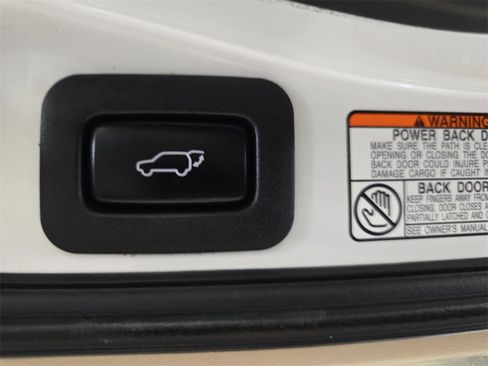 Used 2016 Lexus LX 570 4WD image 16