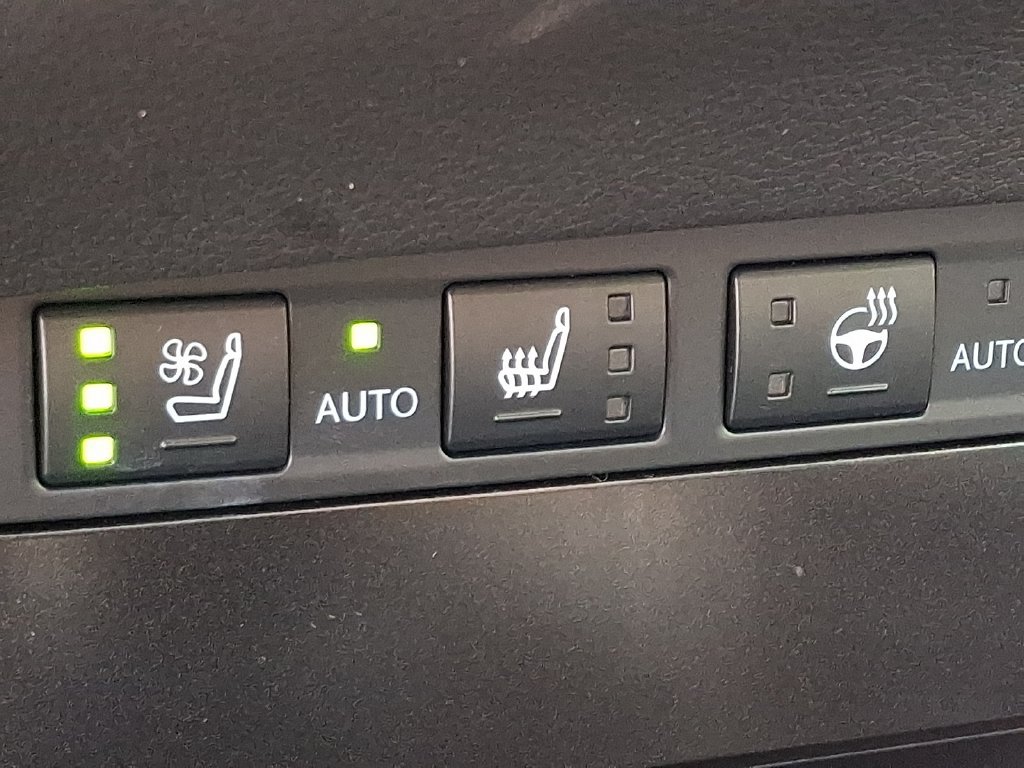Used 2023 Lexus ES 250 w/ Premium Package AWD/4WD image 25