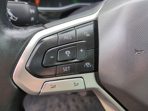 Used 2023 Volkswagen Jetta SE image 18