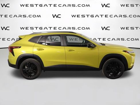 Used 2024 Chevrolet Trax ACTIV w/ Driver Confidence Package FWD image 43