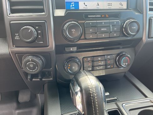 Used 2018 Ford F150 XLT w/ Equipment Group 302A Luxury AWD/4WD image 25