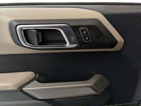 Certified 2023 Ford Bronco Wildtrak AWD/4WD image 18