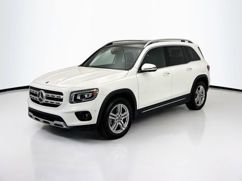 Used 2023 Mercedes-Benz GLB 250 image 1