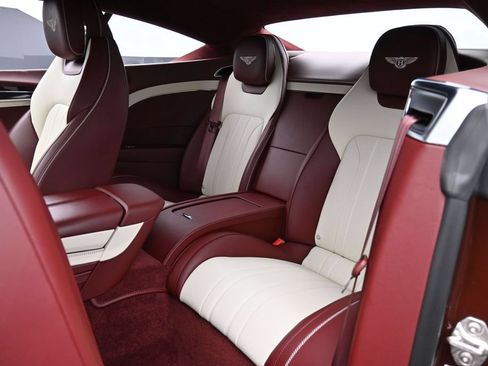 Used 2021 Bentley Continental GT AWD/4WD image 20