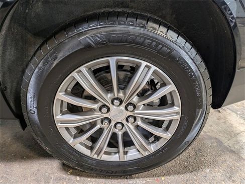 Used 2019 Cadillac XT5 Luxury image 33