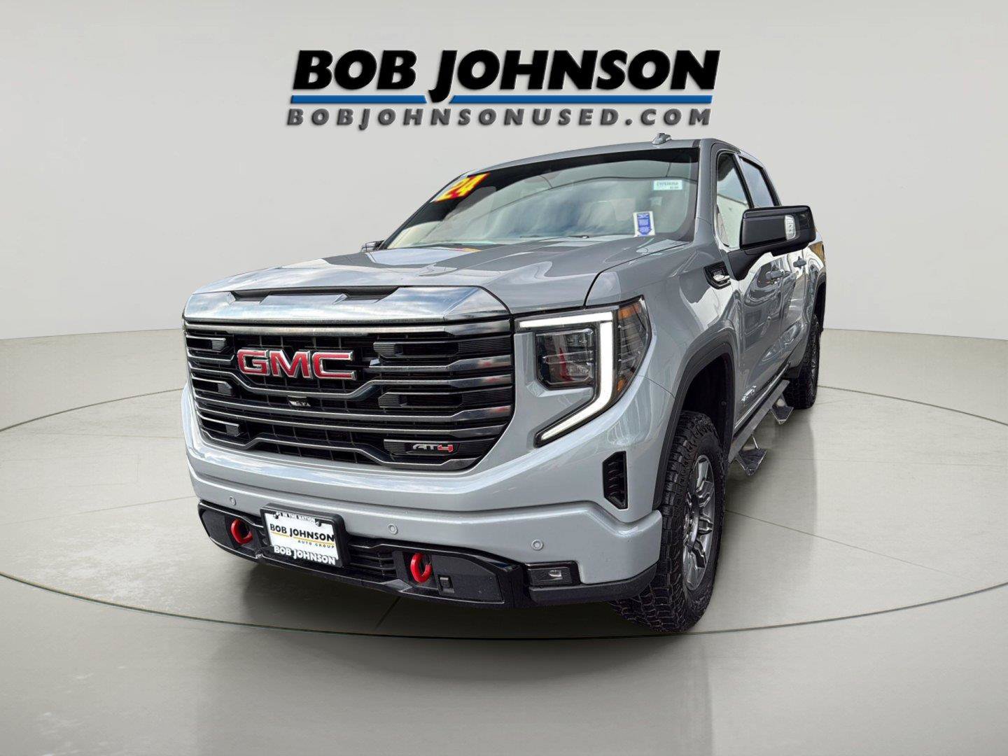 Used 2024 GMC Sierra 1500 AT4 w/ AT4 Preferred Package AWD/4WD image 3