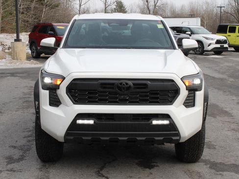 New 2026 Toyota Tacoma TRD Off-Road AWD/4WD image 2
