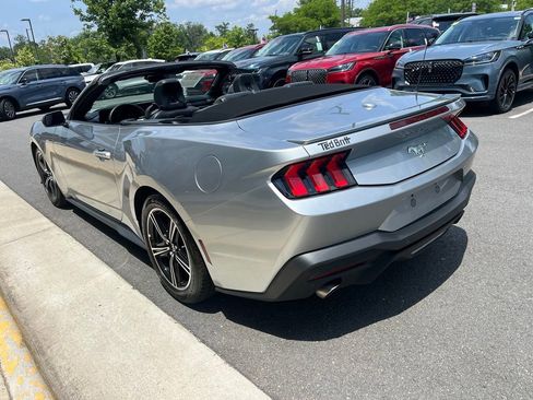 Used 2025 Ford Mustang Premium RWD image 6