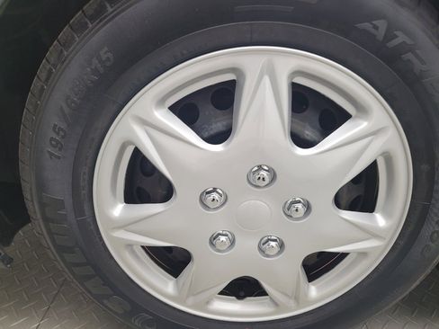 Used 2018 Hyundai Elantra SE FWD image 31