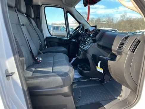 Used 2025 RAM ProMaster 3500 w/ Crew Van Package FWD image 13