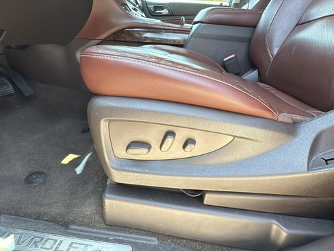 Used 2018 Chevrolet Tahoe Premier w/ RST 6.2L Performance Edition RWD image 33
