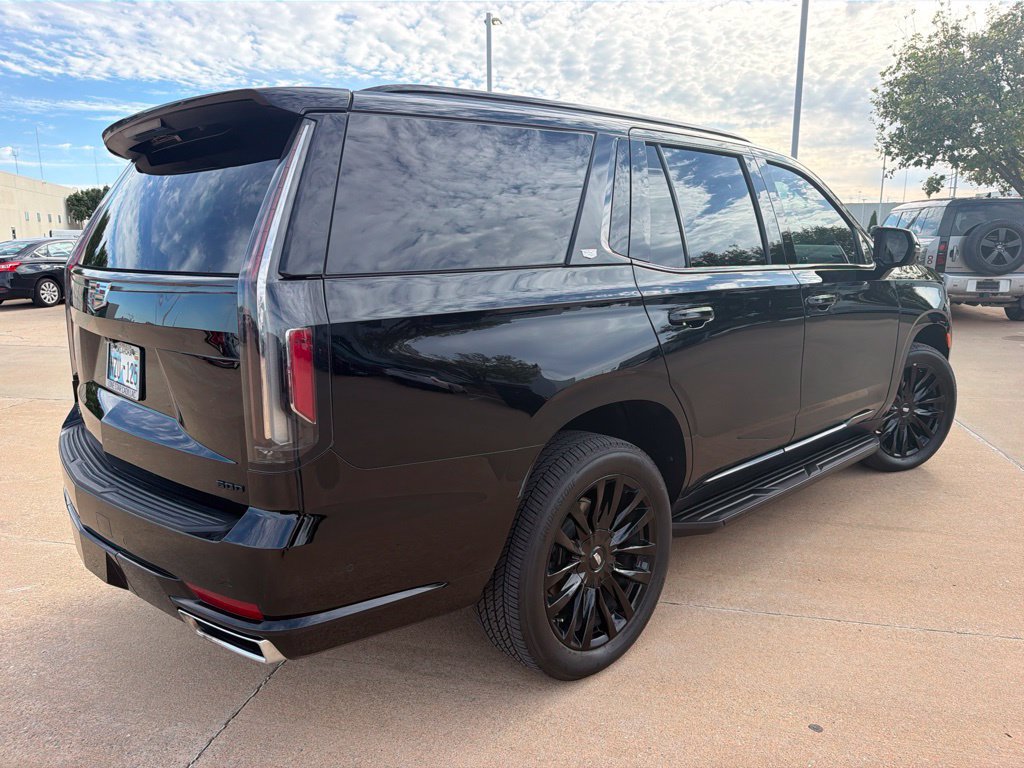 Used 2023 Cadillac Escalade Premium Luxury w/ Performance Package AWD/4WD image 3