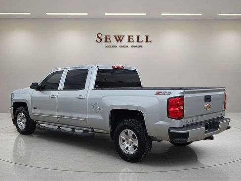 Used 2018 Chevrolet Silverado 1500 LT w/ Texas Edition AWD/4WD image 3